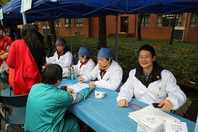 上海交通大學(xué)后勤集團(tuán)成功舉辦第十期“特色服務(wù)一條街”活動(dòng) 企業(yè)管理視角下的高校后勤服務(wù)探索